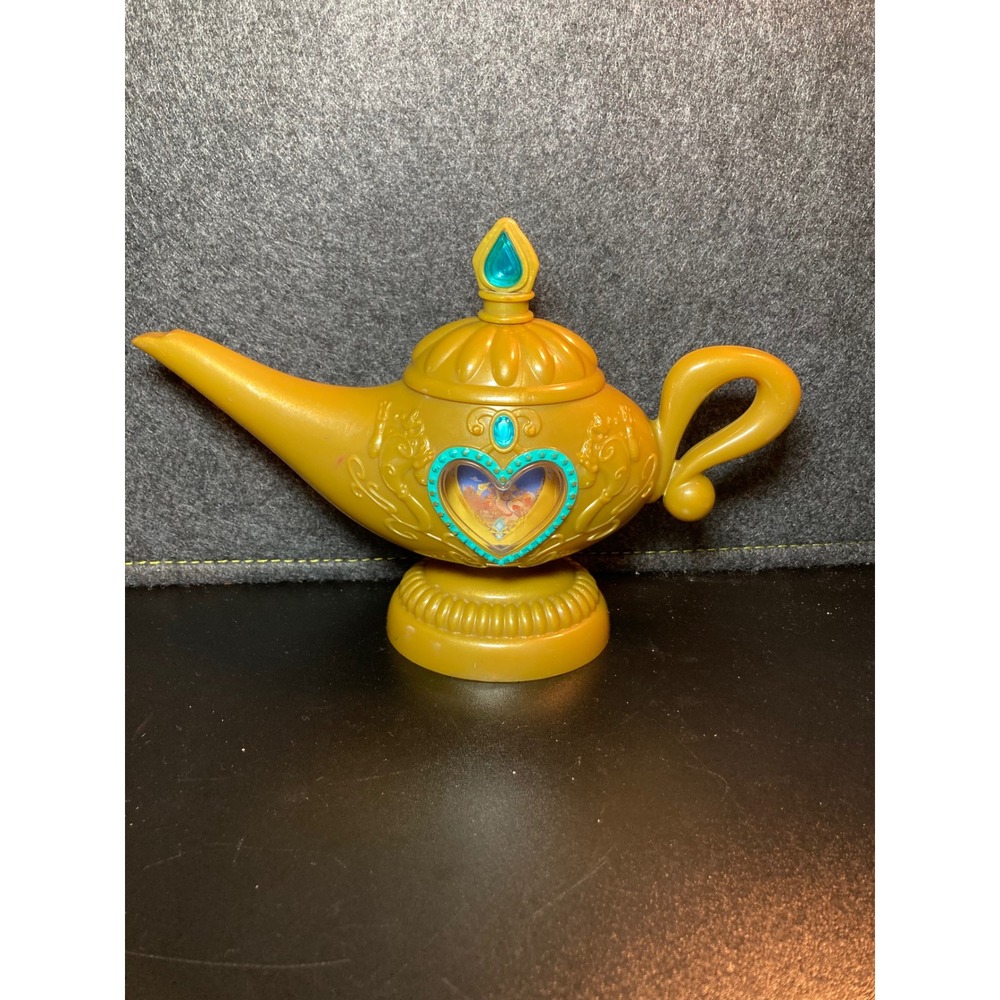 Disney Aladdin Magic Lamp Toy Lights Sounds Playset Jakks Pacific